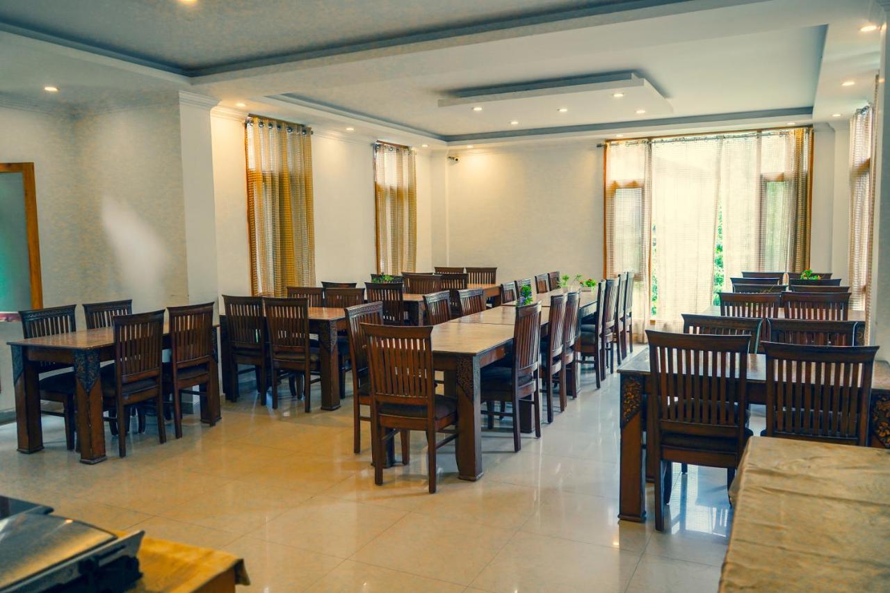 Hotel Akash Regency Manāli Eksteriør billede
