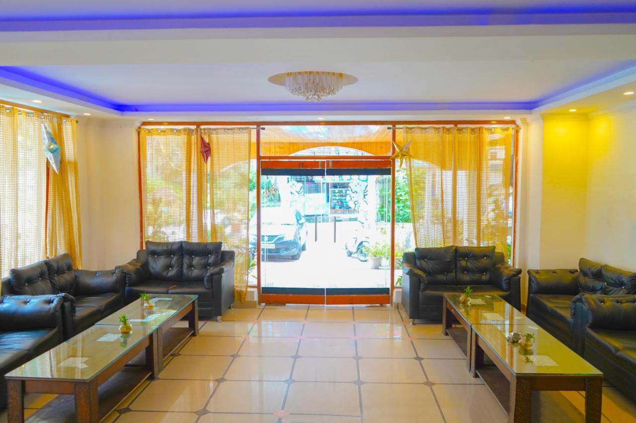 Hotel Akash Regency Manāli Eksteriør billede