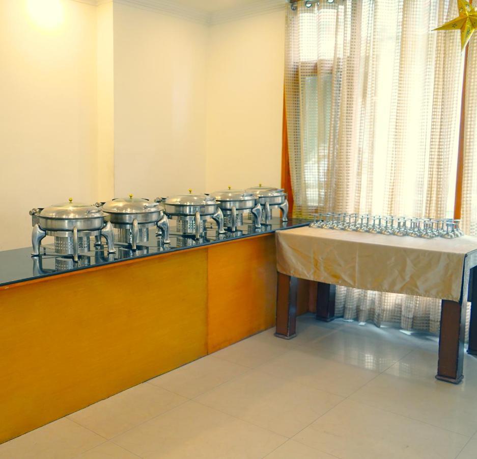 Hotel Akash Regency Manāli Eksteriør billede