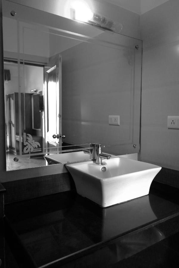 Hotel Akash Regency Manāli Eksteriør billede