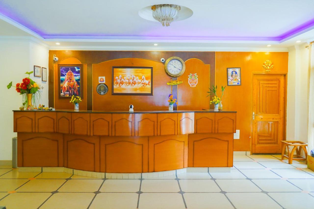 Hotel Akash Regency Manāli Eksteriør billede